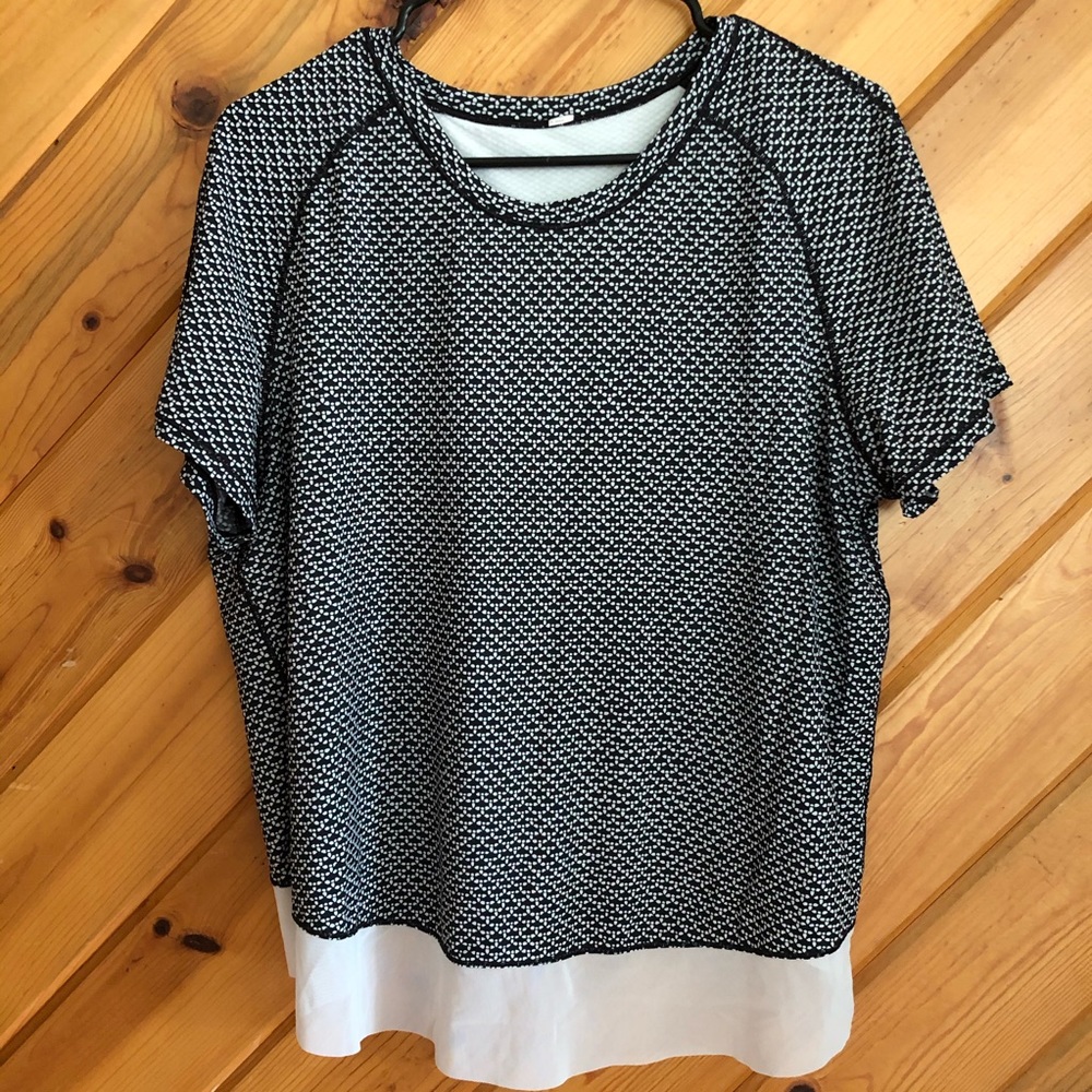 Lululemon Scalloped T-Shirt